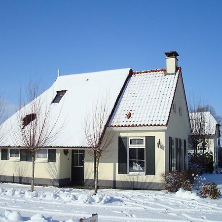 Attractive Holiday Home With Jetty Steendam ภายนอก รูปภาพ