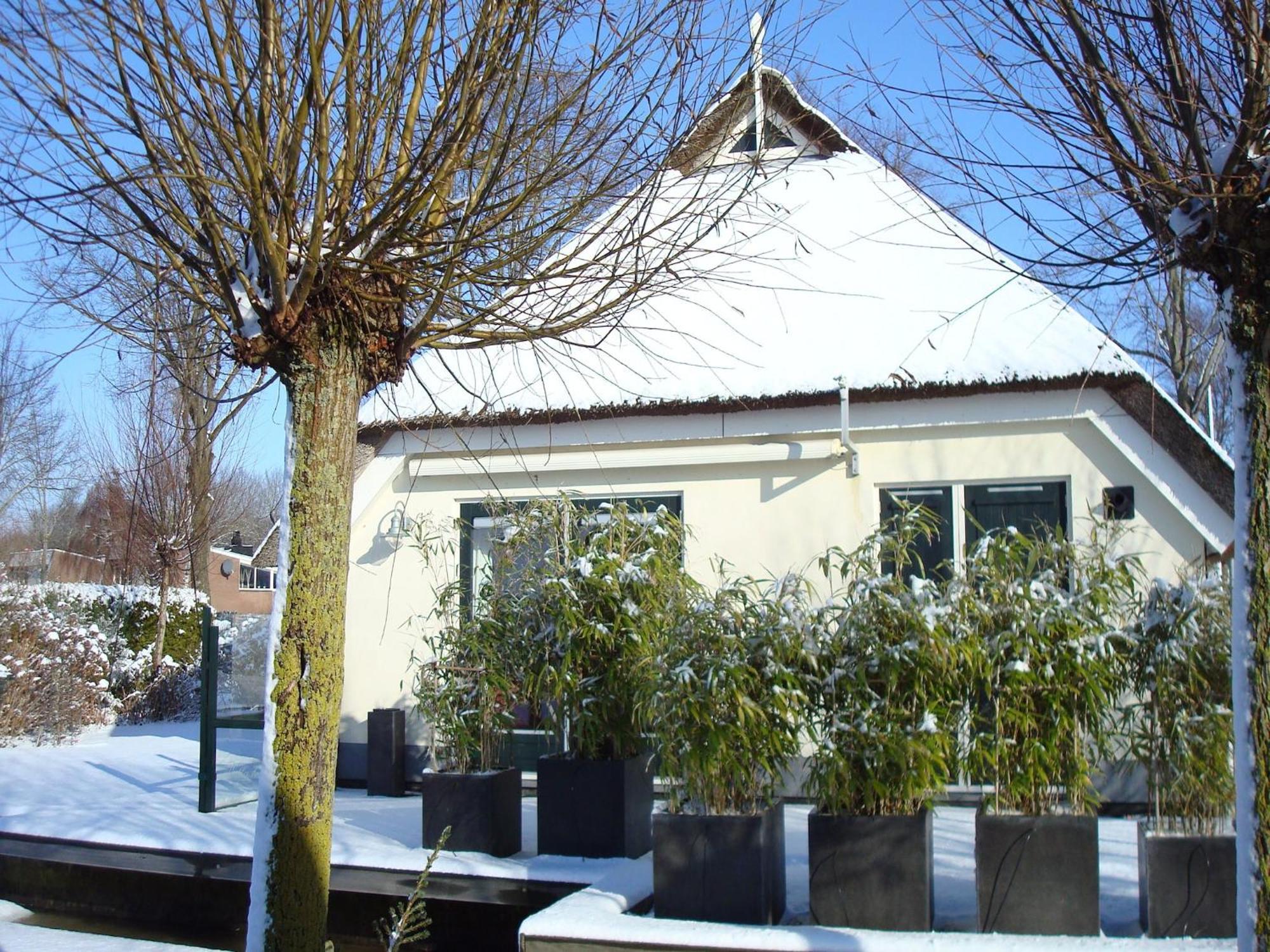 Attractive Holiday Home With Jetty Steendam ภายนอก รูปภาพ
